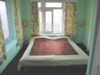 TG Stays Naldehra Golf Course, Shimla 3